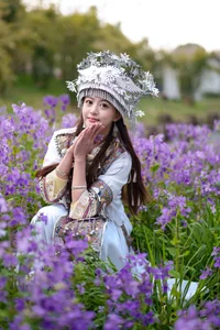 Stunning Portrait Photography of Xiao Yi in YiTuYu Art Language Vol.8863: Elegant Fashion and Artistic Aesthetic Inspiration for Creatives - image 11