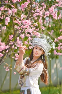 Stunning Portrait Photography of Xiao Yi in YiTuYu Art Language Vol.8863: Elegant Fashion and Artistic Aesthetic Inspiration for Creatives - image 60