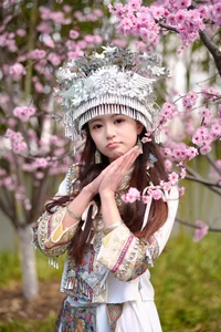 Stunning Portrait Photography of Xiao Yi in YiTuYu Art Language Vol.8863: Elegant Fashion and Artistic Aesthetic Inspiration for Creatives - image 46