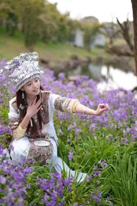 Stunning Portrait Photography of Xiao Yi in YiTuYu Art Language Vol.8863: Elegant Fashion and Artistic Aesthetic Inspiration for Creatives - image 49