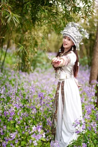 Stunning Portrait Photography of Xiao Yi in YiTuYu Art Language Vol.8863: Elegant Fashion and Artistic Aesthetic Inspiration for Creatives - image 53