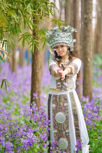 Stunning Portrait Photography of Xiao Yi in YiTuYu Art Language Vol.8863: Elegant Fashion and Artistic Aesthetic Inspiration for Creatives - image 58