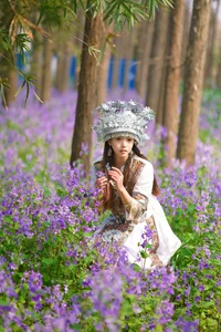 Stunning Portrait Photography of Xiao Yi in YiTuYu Art Language Vol.8863: Elegant Fashion and Artistic Aesthetic Inspiration for Creatives - image 32