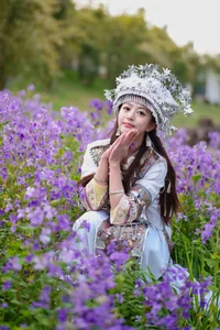 Stunning Portrait Photography of Xiao Yi in YiTuYu Art Language Vol.8863: Elegant Fashion and Artistic Aesthetic Inspiration for Creatives - image 22