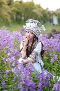 Stunning Portrait Photography of Xiao Yi in YiTuYu Art Language Vol.8863: Elegant Fashion and Artistic Aesthetic Inspiration for Creatives - image 16