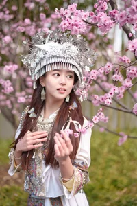 Stunning Portrait Photography of Xiao Yi in YiTuYu Art Language Vol.8863: Elegant Fashion and Artistic Aesthetic Inspiration for Creatives - image 48