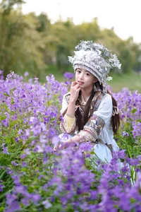 Stunning Portrait Photography of Xiao Yi in YiTuYu Art Language Vol.8863: Elegant Fashion and Artistic Aesthetic Inspiration for Creatives - image 40