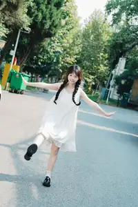 Charming Qi E Luo Bo Guai in YiTuYu Vol.8726: Pure Beauty in an Old Setting - image 22