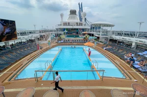 Luxury at Sea: Exploring the 'Floating City' Cruises in Vung Tau - image 8