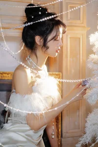 YiTuYu Art Language Vol.6300: Jian Ying Tao Nai in a Stunning Display of Contemporary Art Photography - image 2