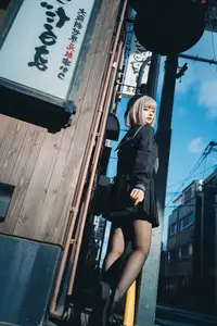 Coser Chunmomo's Enchanting Autumn Quest: Part04 Captures Street Style Beauty - image 12