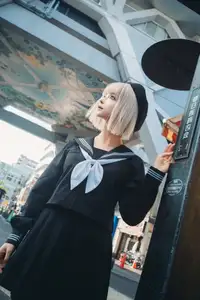 Coser Chunmomo's Enchanting Autumn Quest: Part04 Captures Street Style Beauty - image 10