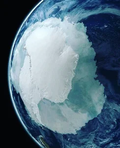 The Science of Scenery: Global Natural Wonders from an Aerial Perspective - image 2