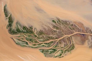 The Science of Scenery: Global Natural Wonders from an Aerial Perspective - image 3