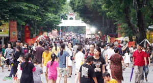 Exploring the Vibrant Cultural Atmosphere at the Hanoi Tourism Gift Festival - image 5