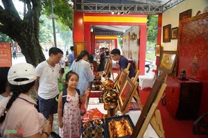 Exploring the Vibrant Cultural Atmosphere at the Hanoi Tourism Gift Festival - image 1