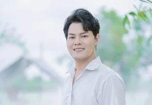 Nhat Minh’s Life After Divorce from Binh Tinh: Singing for Lottery Troupes and Controversy with Ms. Ni - image 1