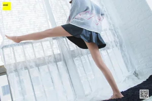 IESS Model Mei Zi Dazing on the Windowsill Lifestyle Photography - image 71