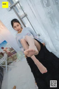 IESS Model Mei Zi Dazing on the Windowsill Lifestyle Photography - image 43