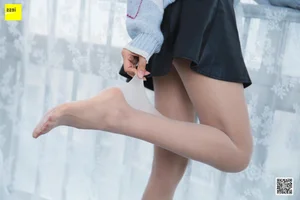 IESS Model Mei Zi Dazing on the Windowsill Lifestyle Photography - image 19