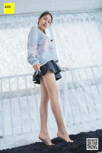 IESS Model Mei Zi Dazing on the Windowsill Lifestyle Photography - image 8