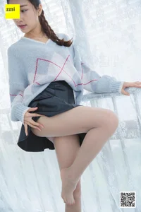 IESS Model Mei Zi Dazing on the Windowsill Lifestyle Photography - image 14