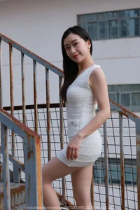 Modern Office Chic: Xiao Jie in the IESS SXJ No.2012 Fashion Collection - image 31