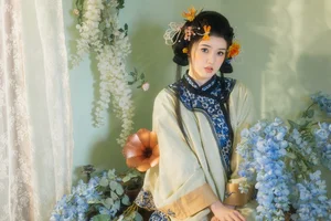 YiTuYu Art Language Vol.5930: Exquisite Artistic Portraits Featuring the Graceful Yu Han - image 5