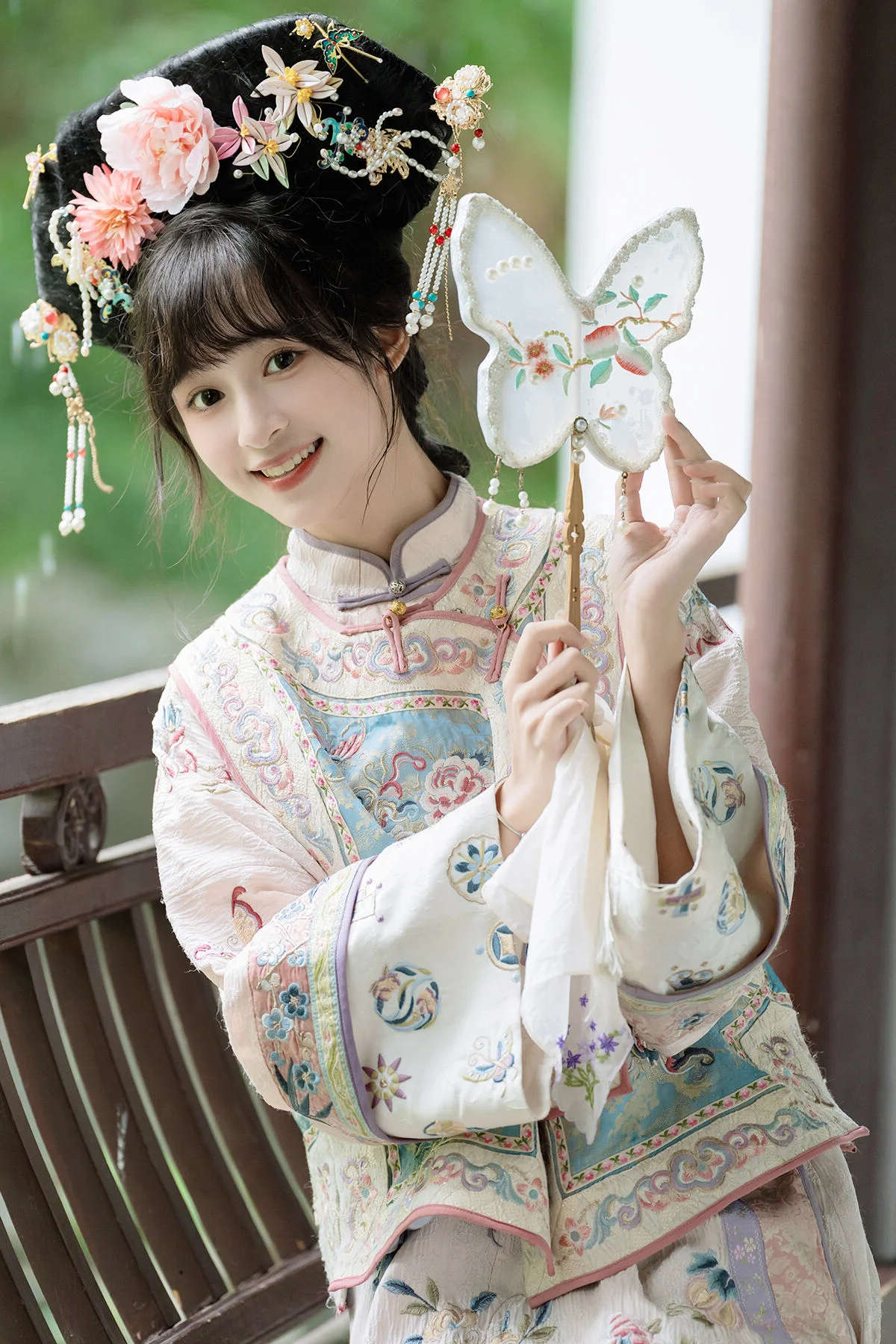 YiTuYu Art Language Vol.7943 Xia Yu Xiao Nian: An Evocative Visual Journey