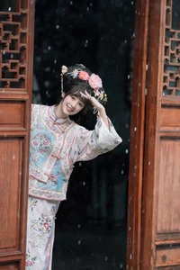 YiTuYu Art Language Vol.7943 Xia Yu Xiao Nian: An Evocative Visual Journey - image 14