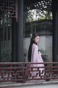 Exploring the Grace of Qin Qin in YiTuYu Vol.7097 - image 2