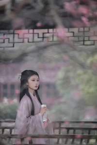Exploring the Grace of Qin Qin in YiTuYu Vol.7097 - image 9