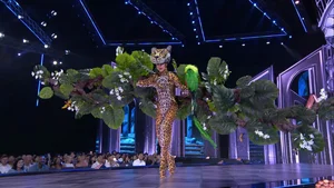 Que Anh’s Stunning Transformation: Showcasing a Massive 12kg National Costume at Miss Grand International - image 2