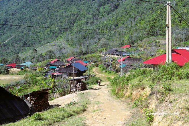 Discover Huoi Man: The Sky-High Hamlet Defined by Ancient Wood and Stone Architecture