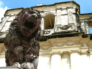 The Architectural Wonders of Central America: Discovering the Unique Design of Famous Ancient Cathedrals - image 8