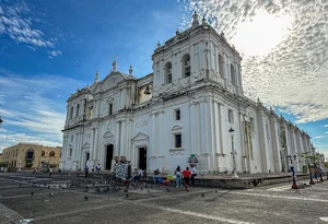 The Architectural Wonders of Central America: Discovering the Unique Design of Famous Ancient Cathedrals - image 9
