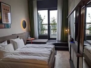 From War Bunker to Green Oasis: Exploring Hamburg's Innovative Urban Transformation - image 7