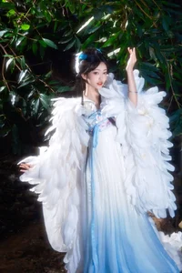 Elegant Portrait Photography: YiTuYu Art Language Vol.6162 Featuring Er Liang Feng Yue - image 13