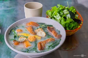 Hanoi’s Culinary Sensation: The Milk Fish Noodle Shop Selling 1,000 Bowls Daily - image 8