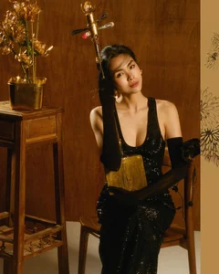Tang Thanh Ha Stuns in Elegant Fashion: A Look at the Vietnamese Star's Sophisticated Style - image 3