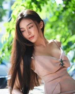 Who Is She? The Mystery Woman Spotted with Streamer Xemesis - image 4