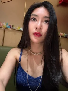Who Is She? The Mystery Woman Spotted with Streamer Xemesis - image 6