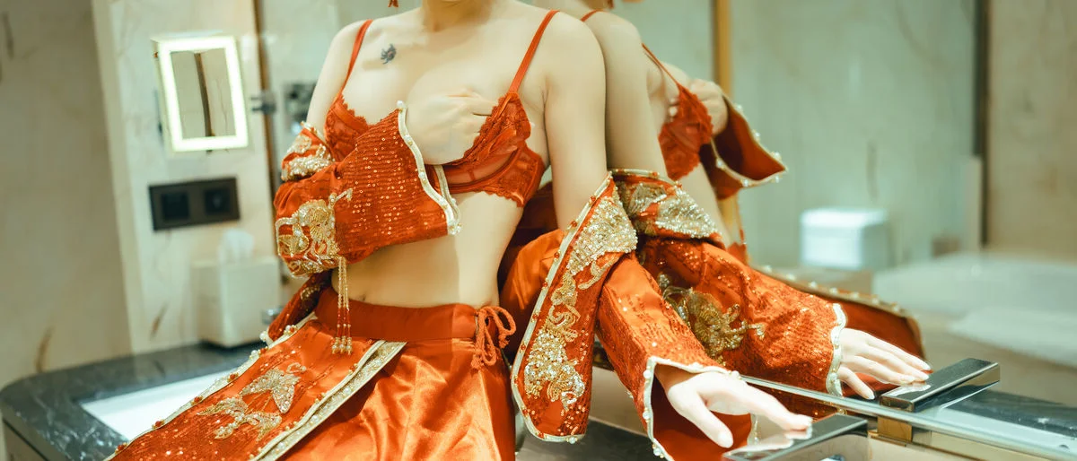 Lu Ba Sui Presents 'New Wedding Story' - A Romantic Themed Photo Gallery