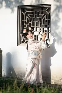 YiTuYu Vol.8552: Jiao Yi Zhi Sui Sui – Captivating Ancient Beauty & Traditional Artistry - image 1