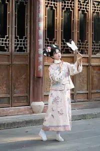 YiTuYu Vol.8552: Jiao Yi Zhi Sui Sui – Captivating Ancient Beauty & Traditional Artistry - image 22