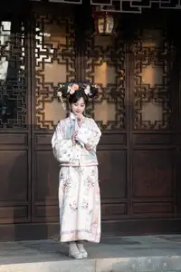 YiTuYu Vol.8552: Jiao Yi Zhi Sui Sui – Captivating Ancient Beauty & Traditional Artistry - image 13