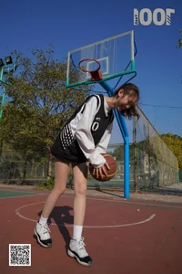 IESS 1001 Nights: Playing Basketball with Strawberry Part 3 - image 1