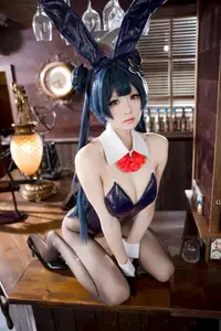 Coser Jiu Qi Miao Transforms into Ryūka Fisaki Bunny Girl: A Dazzling Blue Archive Cosplay - image 1
