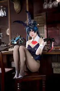 Coser Jiu Qi Miao Transforms into Ryūka Fisaki Bunny Girl: A Dazzling Blue Archive Cosplay - image 10