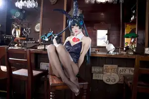 Coser Jiu Qi Miao Transforms into Ryūka Fisaki Bunny Girl: A Dazzling Blue Archive Cosplay - image 7